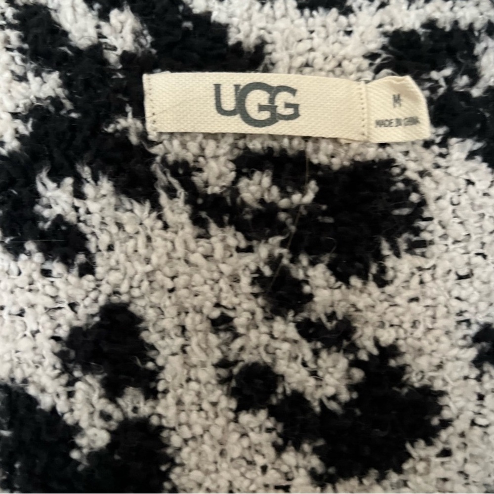 Ugg Sweater Euc - image 3